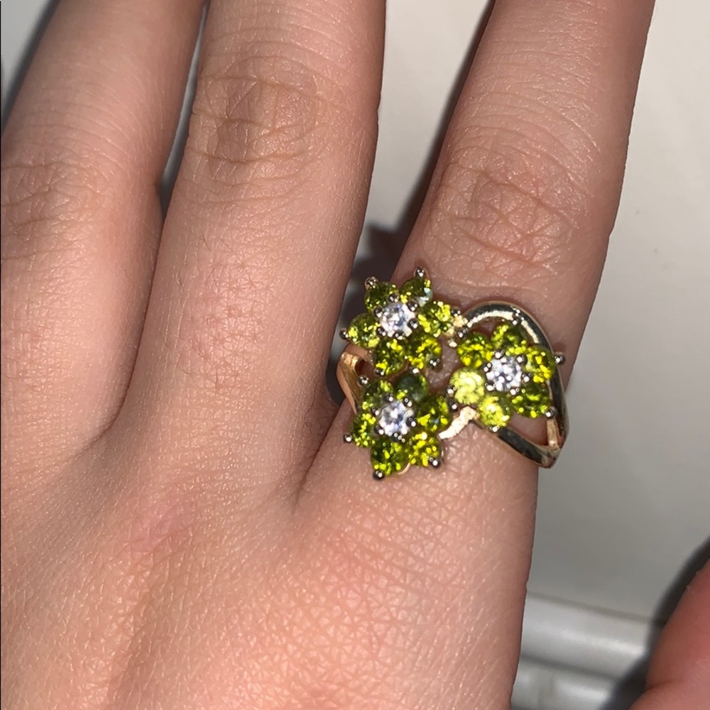 Flower ring